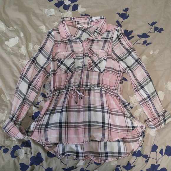 Square button down shirt - Picture 3 of 3